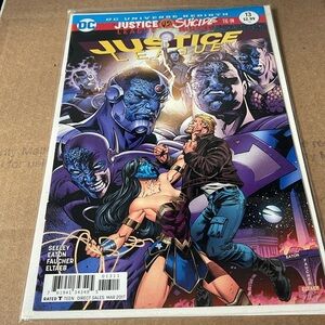 DC Comics‎ Justice League Sucide Squad Comic Book